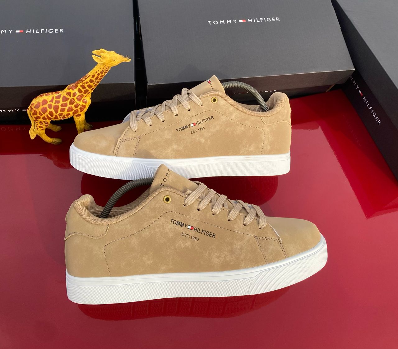 Brown Tommy Hilfiger Sneaker - Ciska: Smart online shopping