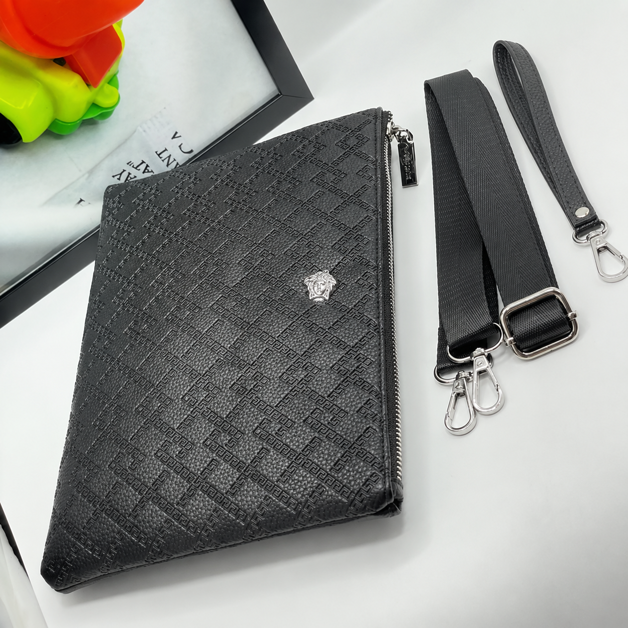 Classic Premium Hand Pouch XP
