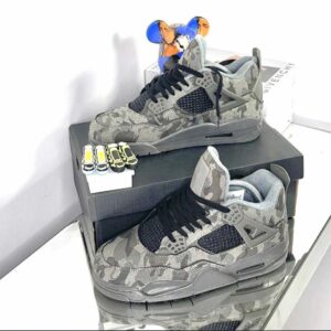 Air Jordan 4 Retro Camo Sneakers XP