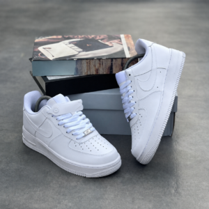 Modern Urban White Sneakers XP