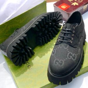Classy Gucci Lace-up Leather Shoe XP