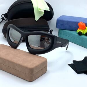 Men Off-White Trendy Glass XP