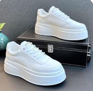 Lux Plain White Sneakers CNP