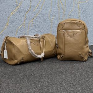 Classic Biege Luggage Set CNP