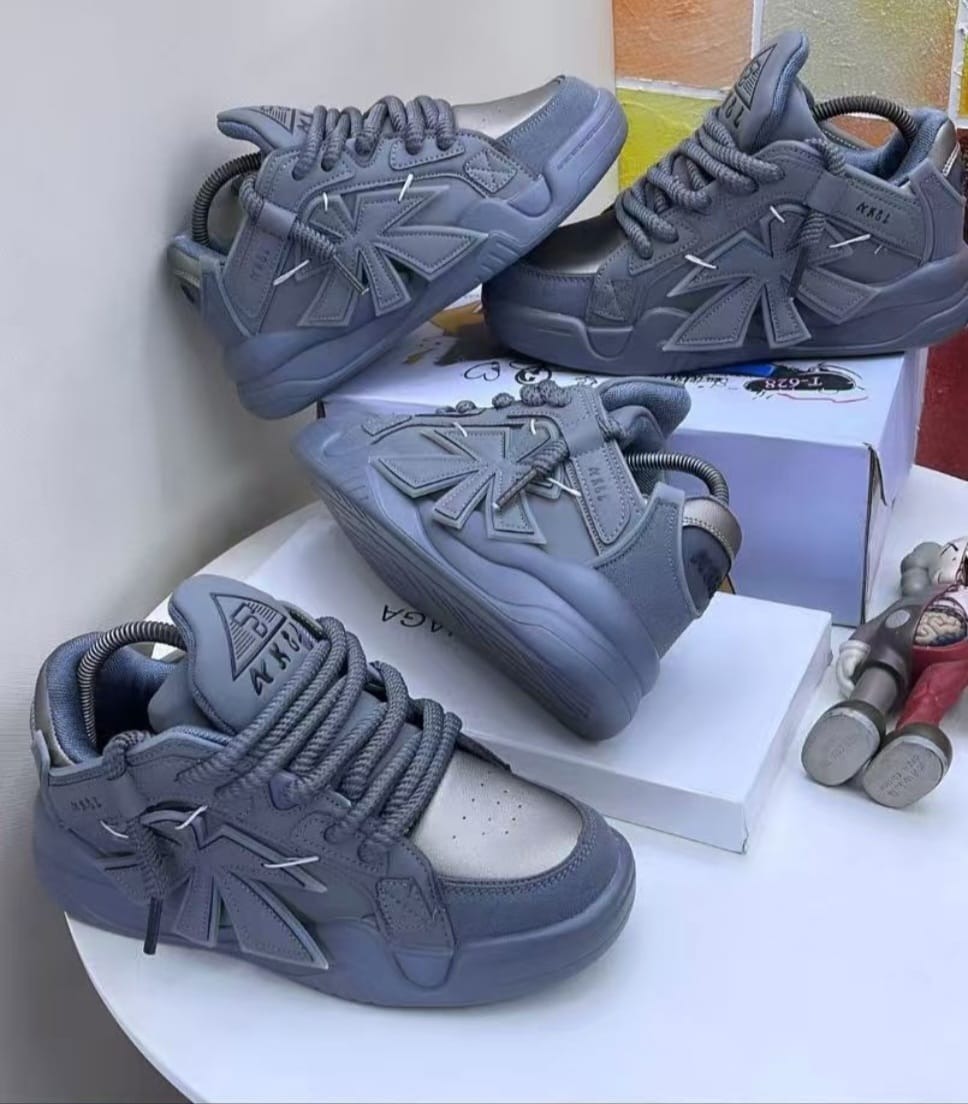 Cutest Lux Sneakers CNP