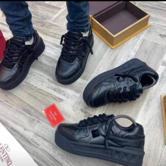 Valentino Garavani One Stud Black Sneaker CNP