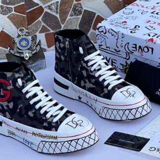 Dolce & Gabbana Camouflage Graffiti High-Top Sneakers CNP