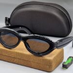 Classic Oval Frame Sunglasses CNP