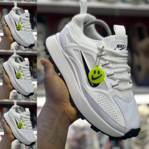 New White Nike Sneakers CNP