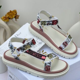 Women D-Wave Sandal CNP