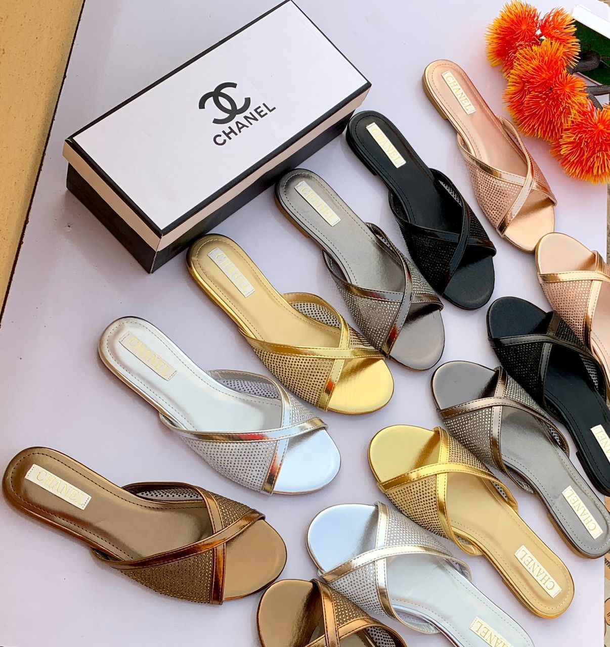 Stylish Ladies Flat Slipper CNP