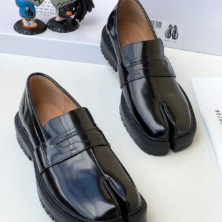 Split-Toe Patent Leather Loafers CNP