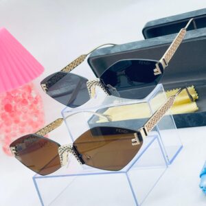 Stylish Framed Sunglasses CNP