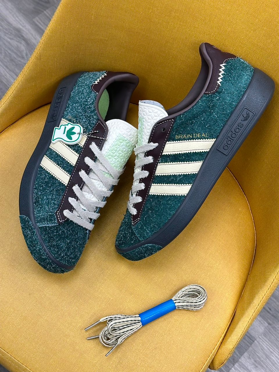 New Three Stripes Sneakers CNP