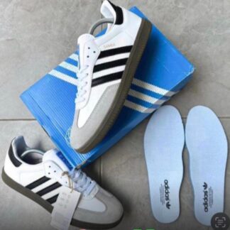 Classy Trendy Sneakers CNP