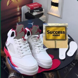 Top Stylish Casual Sneakers CNP