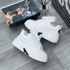Affordable Stylish Fashion Sneakers CNP