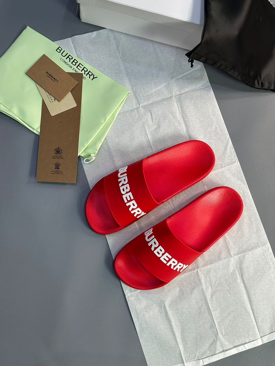 Signature Red Comfy Slide CNP