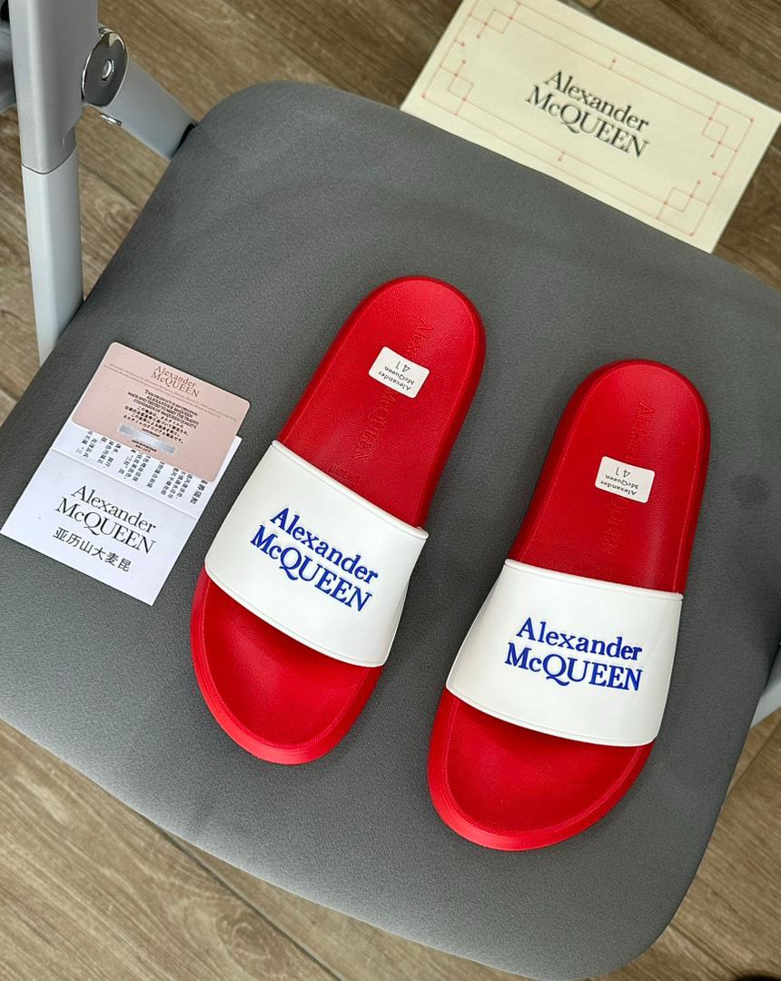 Classic Logo Slip-On Slide CNP