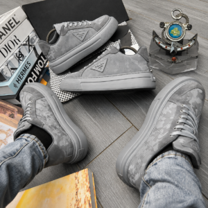 Authentic Casual Fashion Sneakers CNP