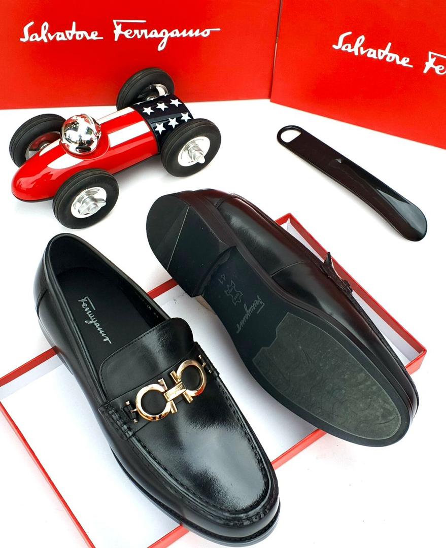 Wearable Fashion Men Corporate Shoe CNP