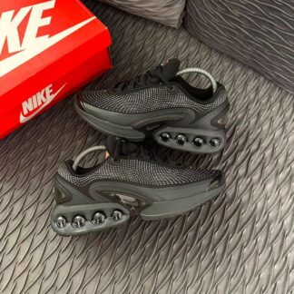 Men Black Trainers Footwear CNP