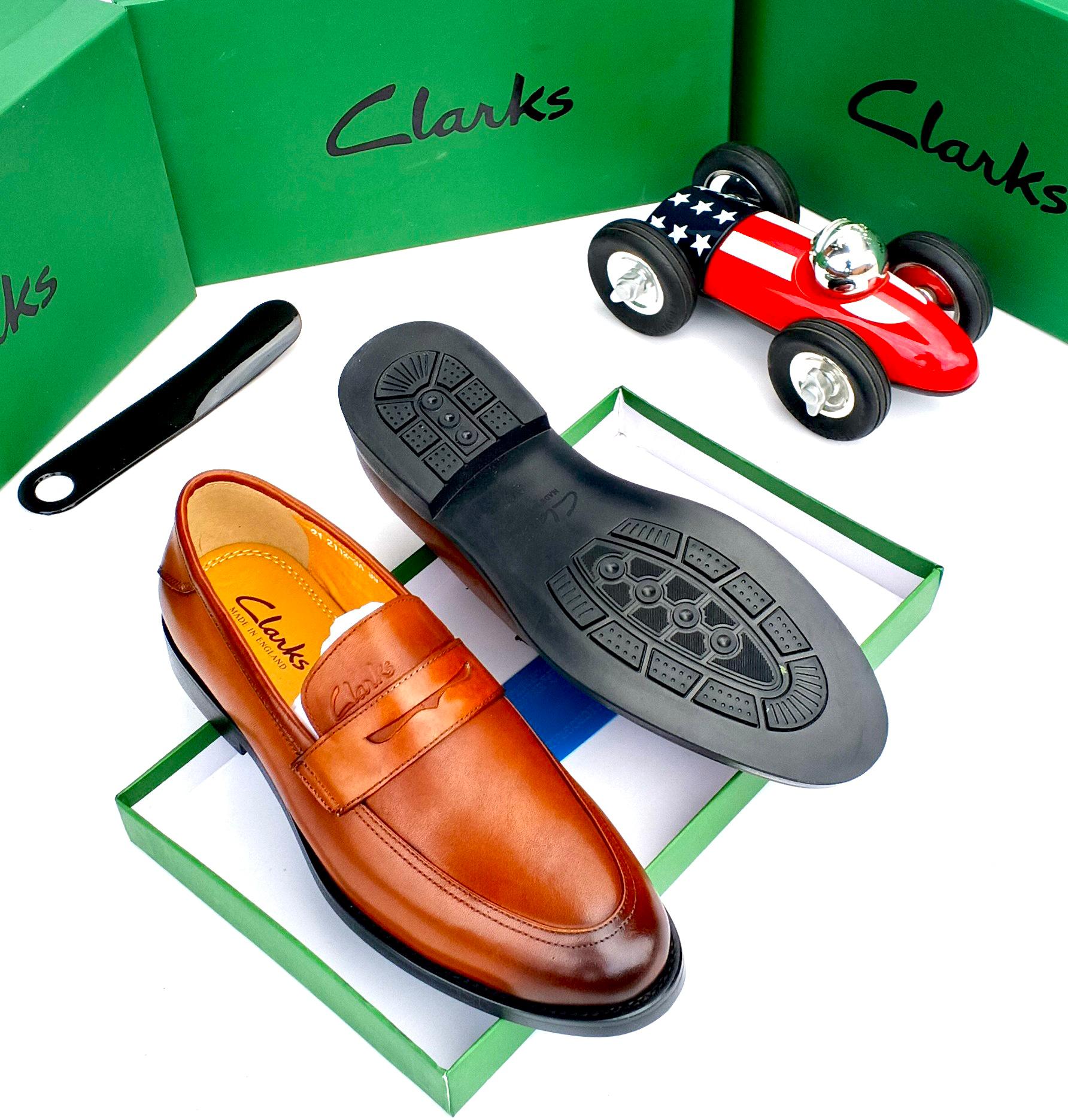 Fashion Classic Slip-On Corporate Shoe CNP