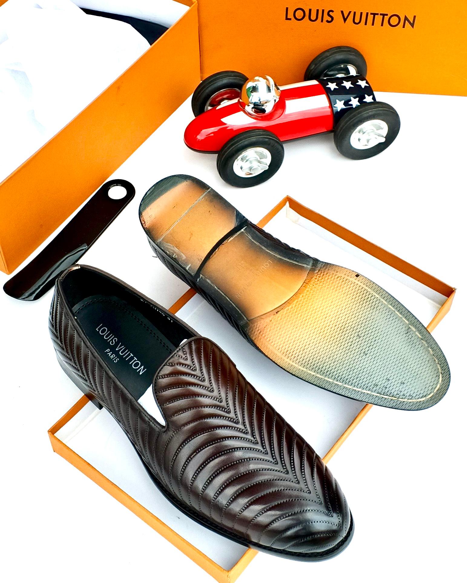 High Quality Men Formal Shoe CNP