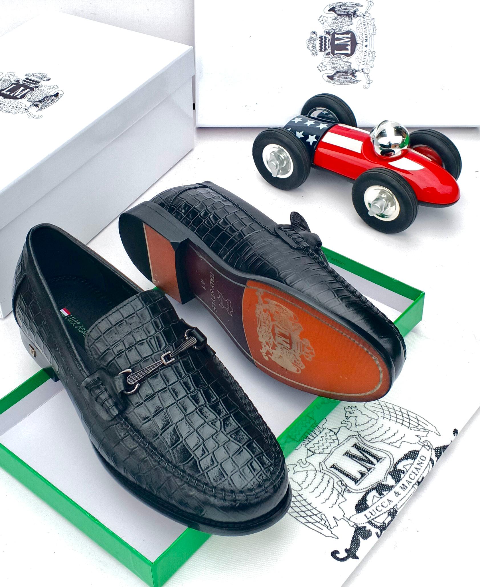 Premium Corporate Flat Men Shoe CNP