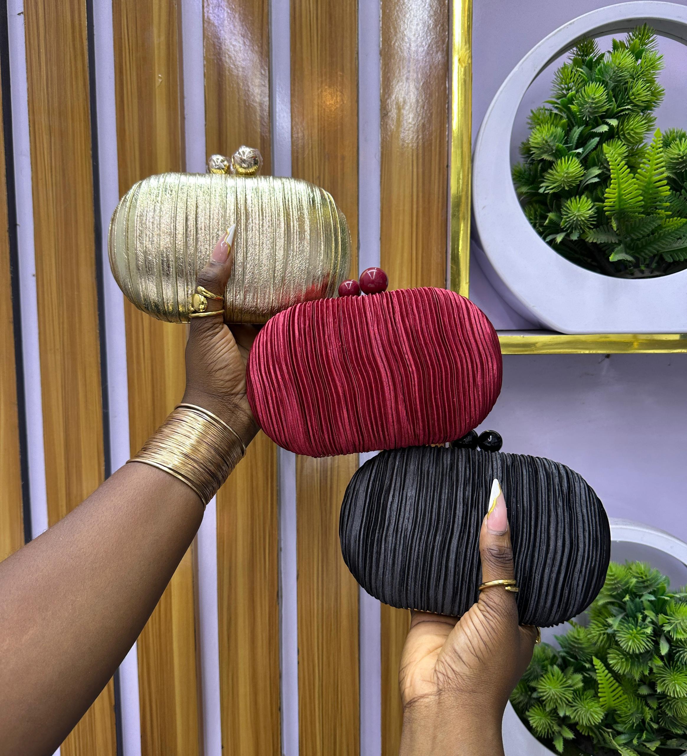 Elegant Women Banquet Clutch Purse CNP