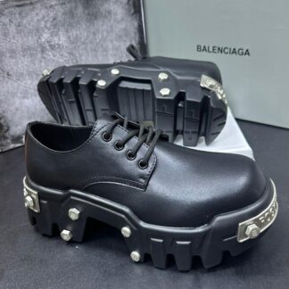 Bold Matte Leather Shoe CNP