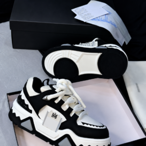 New Design Black & White Men Footwear CNP