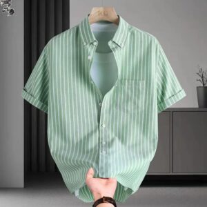 Vertical Stripes Men Striped Shirt CNP