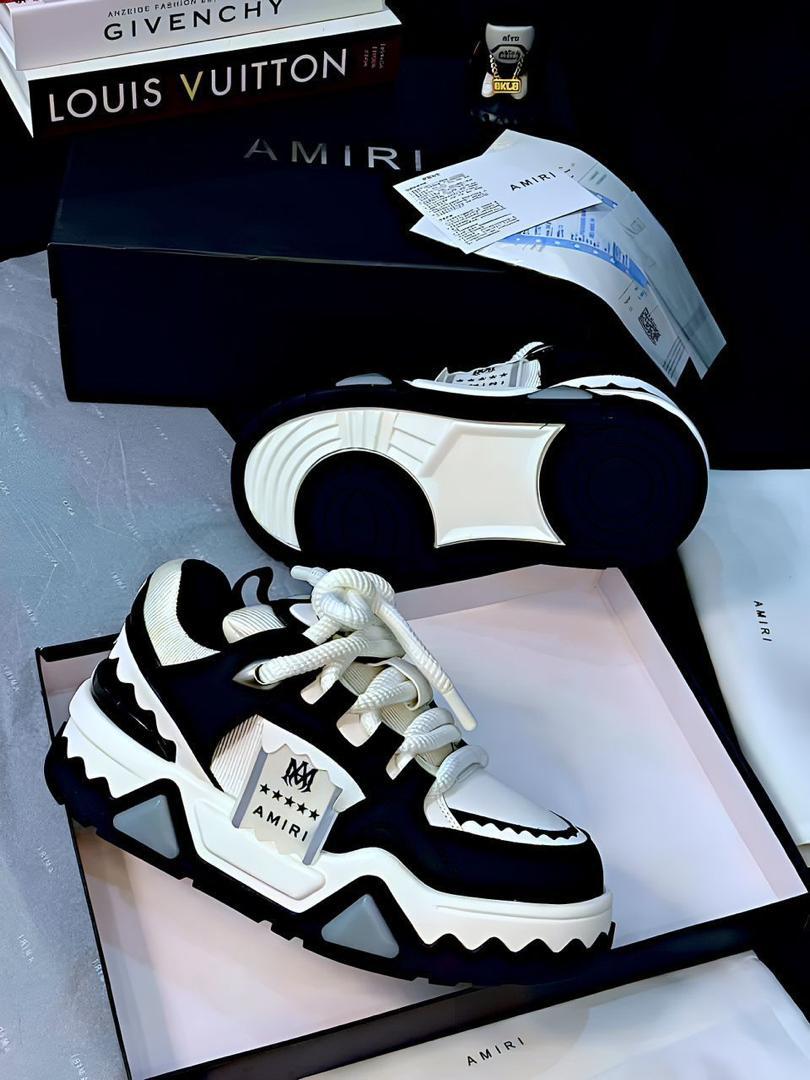 New Design Black & White Men Footwear CNP