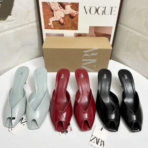 Ladies Pointed Toe Mules CNP