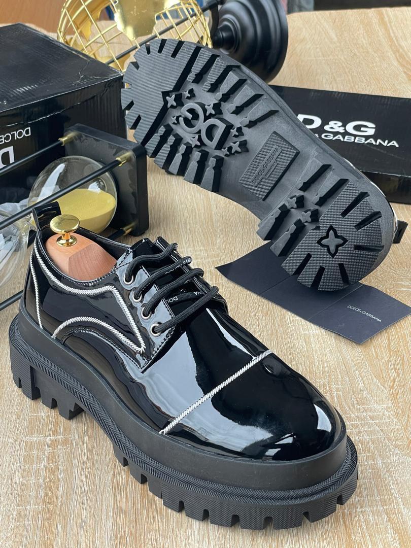 Luxury Brand Solid Black Shoe CNP