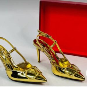 Fashionable Patent Leather Heels CNP