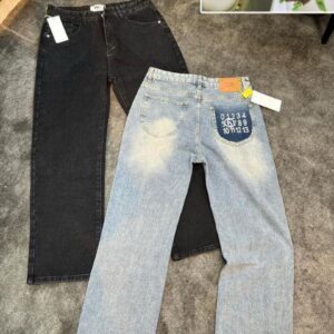 Relaxed Straight Leg High Waist Jeans CNP