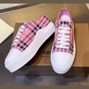 Stylish Quality Checkered Sneakers CNP MAR6