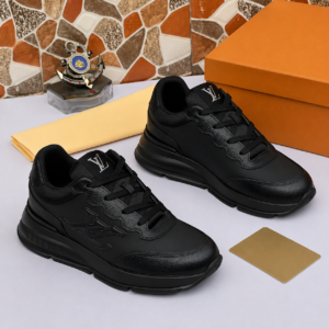 Classic All Black Lace-Up Men Sneakers MAR6