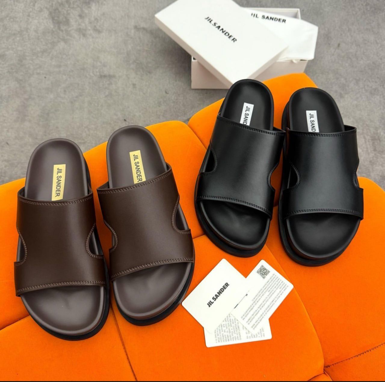 Solid Color Open-toe Leather Pam MAY6