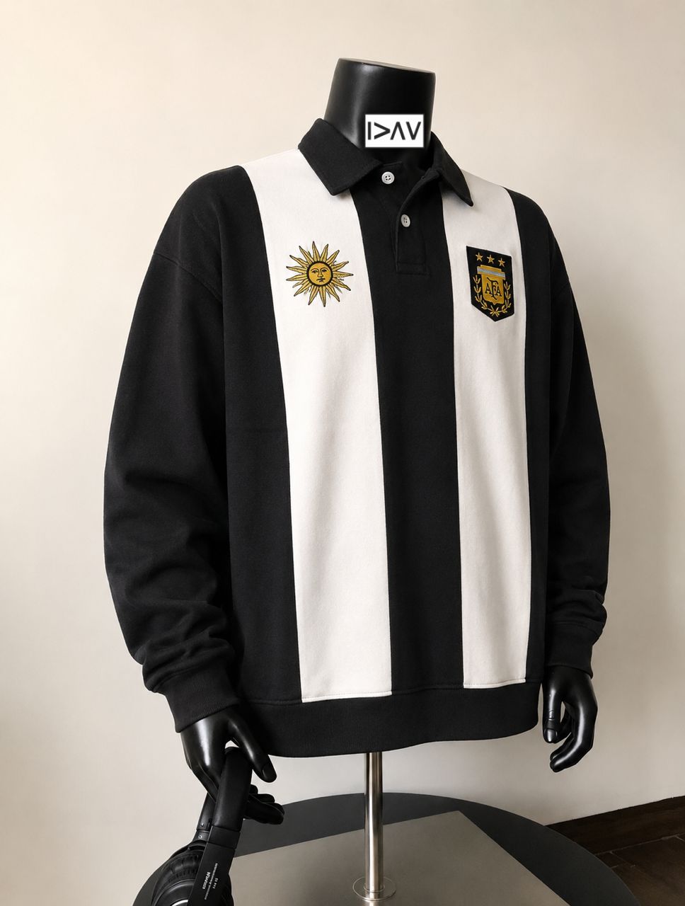 New Season Embroidered Sweat Shirt MAY6