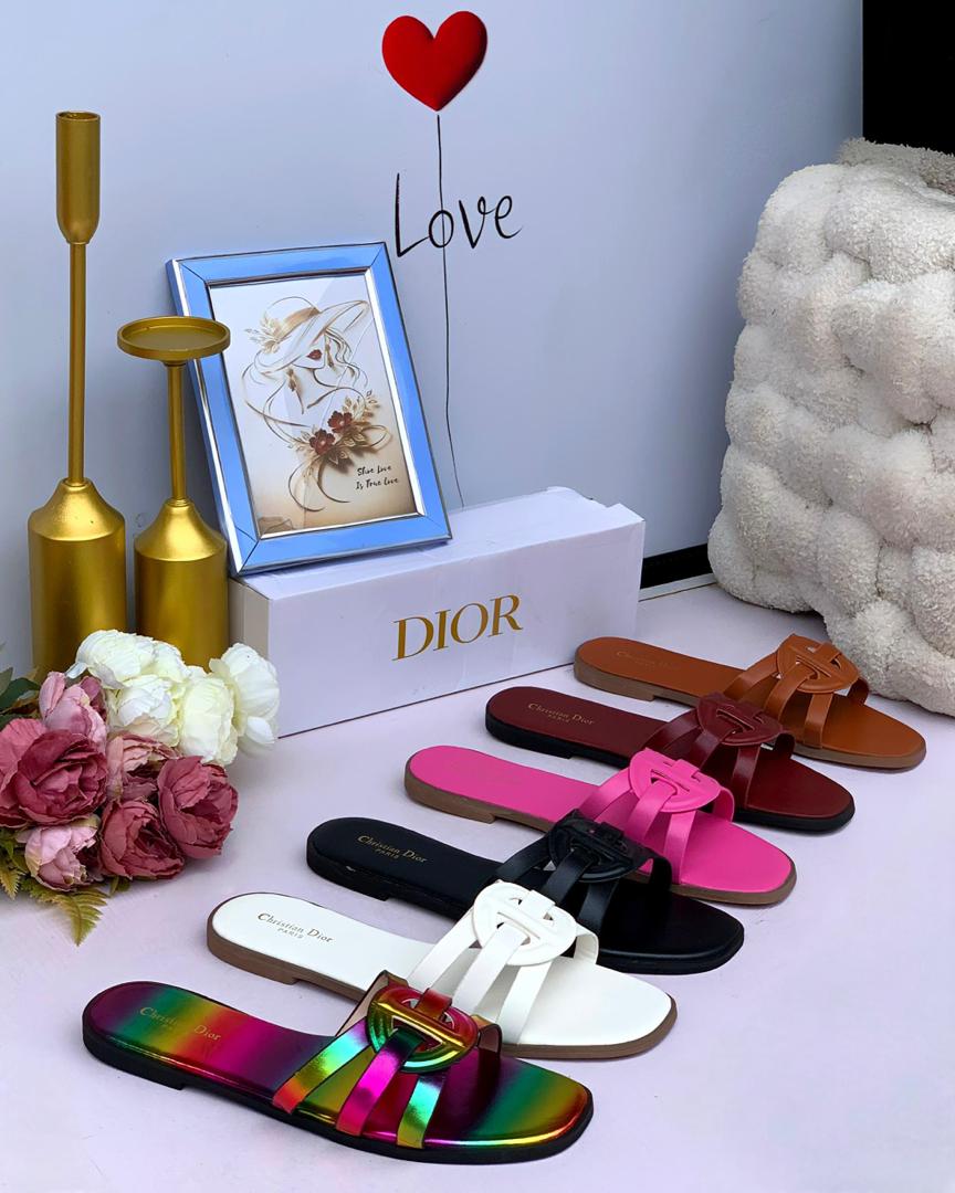 Beautiful Stylish Flat For Ladies JUN6
